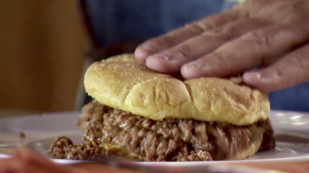 Ree's Recipe for Sloppy Joes