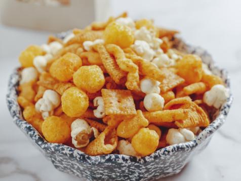 Chipotle Cheddar Snack Mix