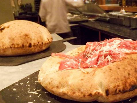 Pepperoni Pizza Burger Bomba