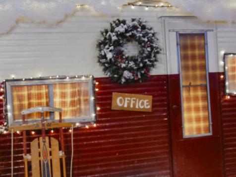 Holiday Wars Set Tour