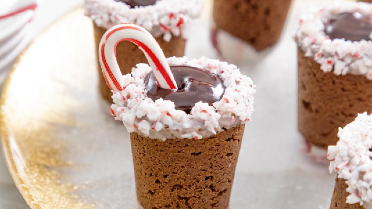 Chocolate Peppermint Cookie Cups