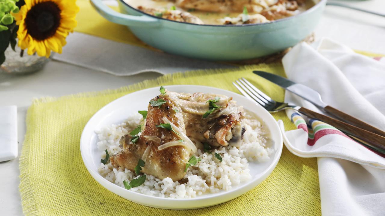 Braised Chicken with Onion Gravy