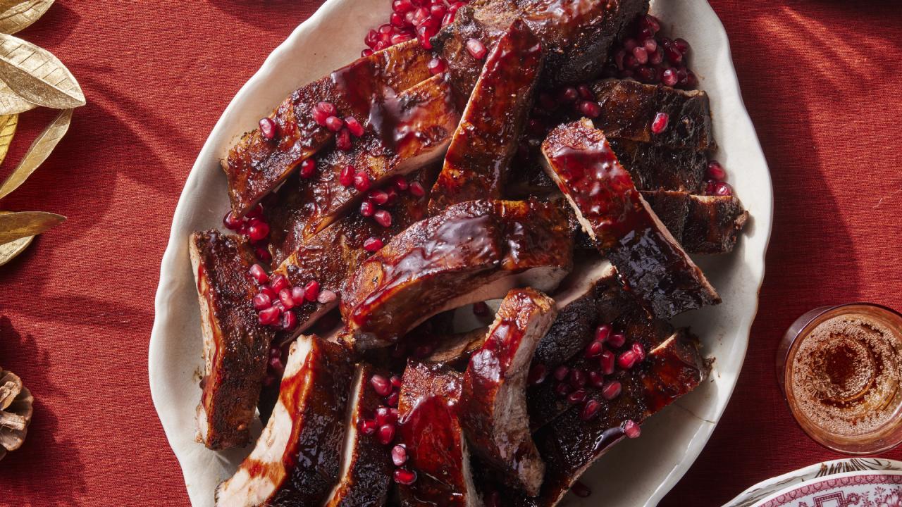 Pomegranate-Glazed Christmas Ribs