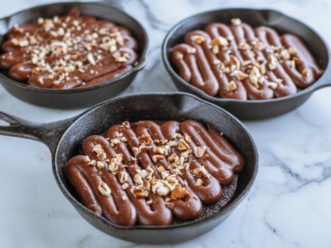 Skillet Chocolate Cakes