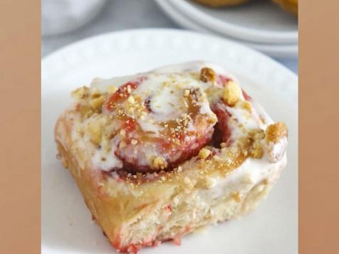 Strawberry Shortcake Rolls