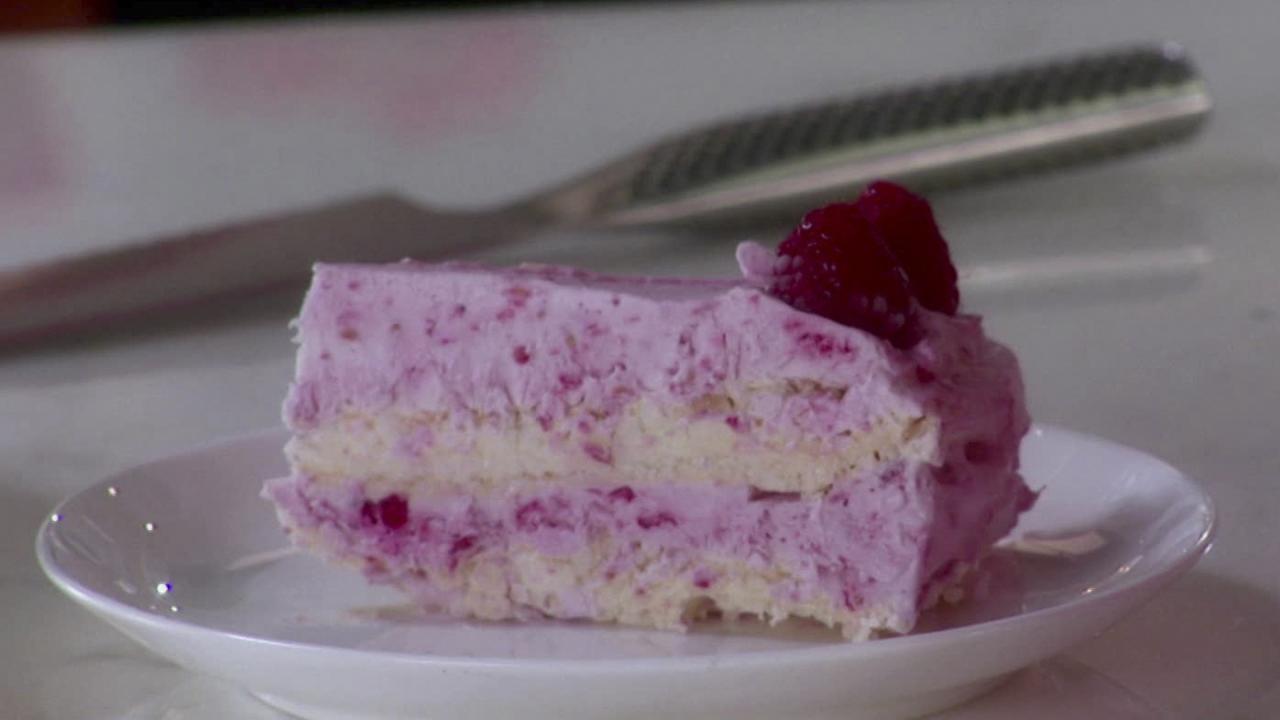 Giada's Frozen Meringue Cake