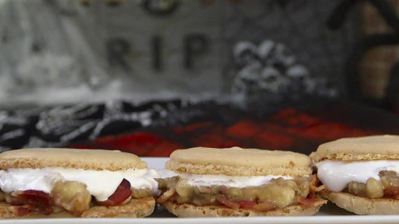Elvis Moon Pies