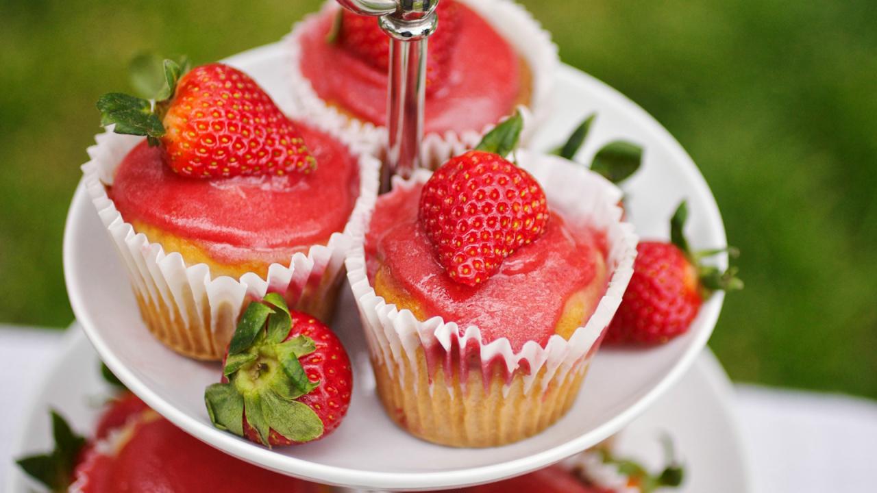 Trisha's Strawberry Cupcakes