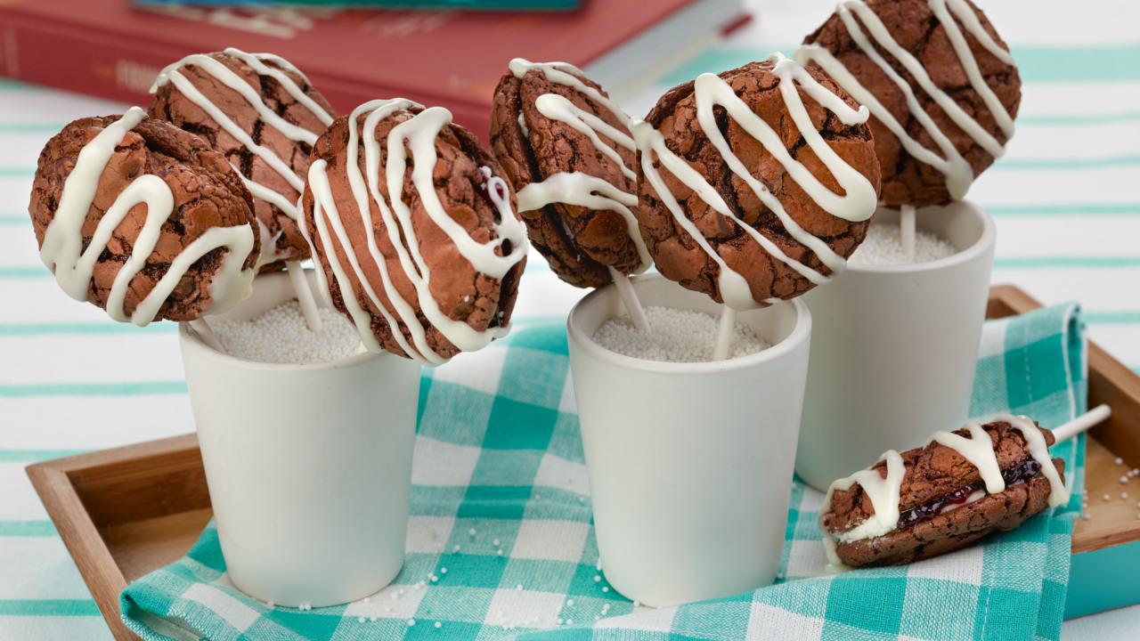 Chocolate-Cookie Lollipops