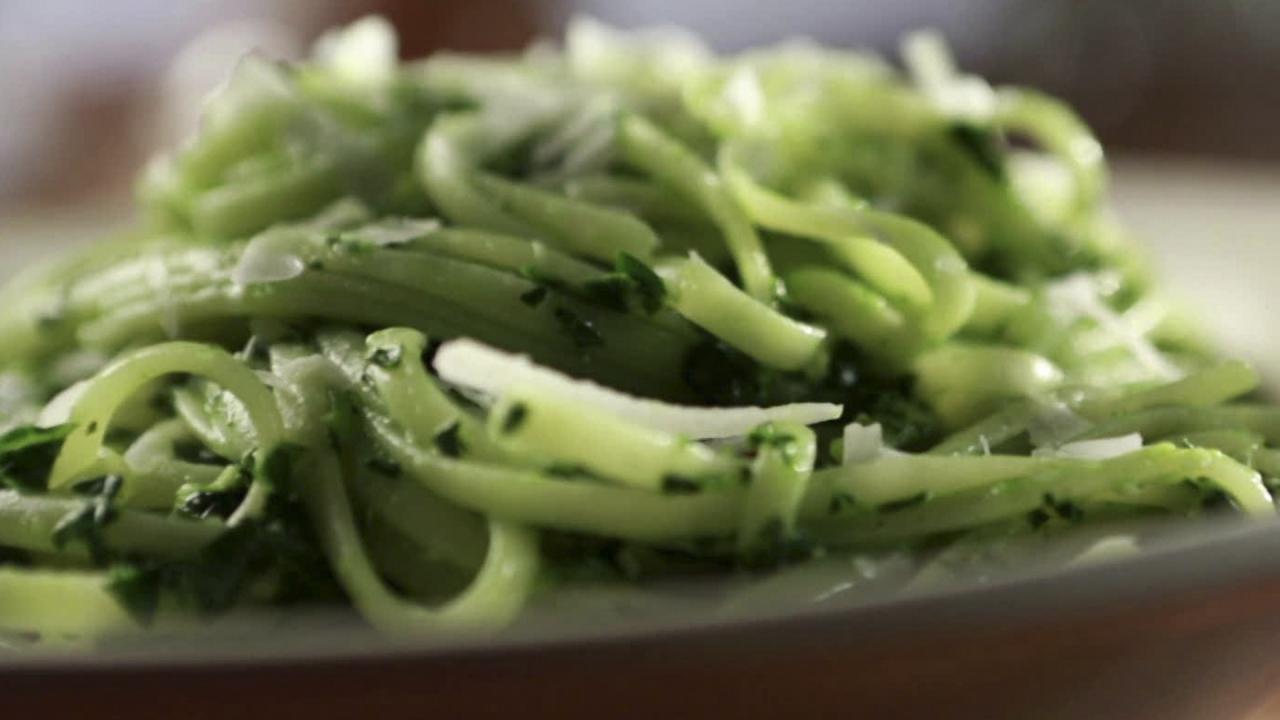Fresh Kale Pesto With Linguini