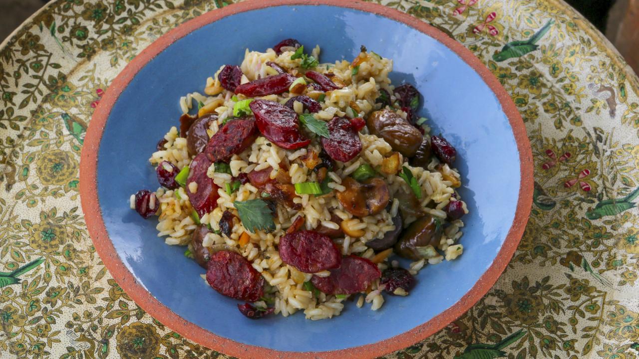 Chinese Sausage and Chestnut Rice Dressing