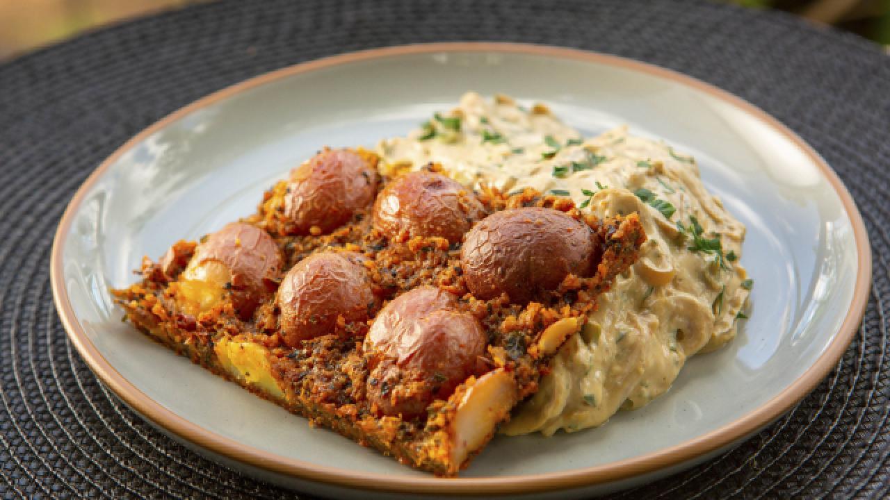 Caramelized Crusted Potatoes with French Onion Dip