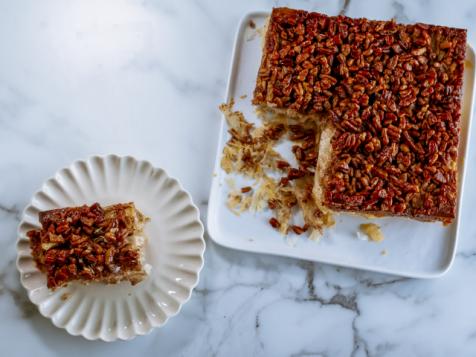 Sticky Bun Crinkle Cake