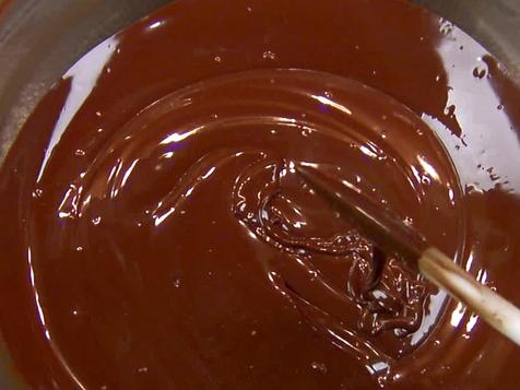 Microwave-Tempering Chocolate