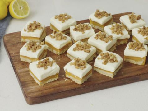 Carrot Cake Cheesecake Bars