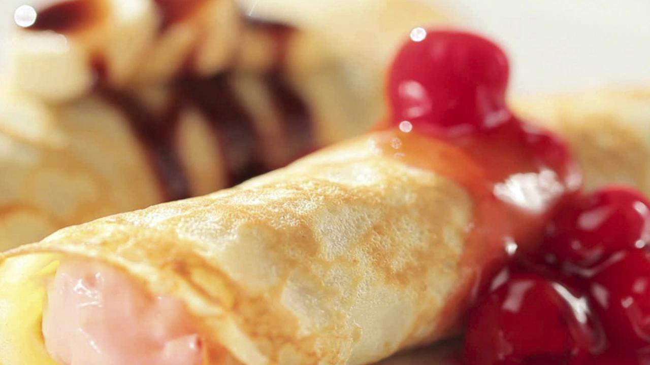 Sandra Lee's Swedish Pancakes