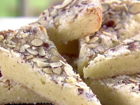 Skillet Almond Shortbread