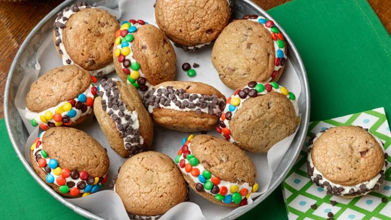 Chef Name: Ree Drummond

Full Recipe Name: Chocolate Chip Cookie Ice Cream Sandwiches

Talent Recipe: Ree Drummond’s Chocolate Chip Cookie Ice Cream Sandwiches, as seen on The Pioneer Woman

FNK Recipe: 

Project: Foodnetwork.com, HOLIDAY/SUPER BOWL/COMFORT/HEALTHY

Show Name: The Pioneer Woman

Food Network / Cooking Channel: Food Network