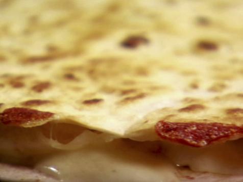 Ree's Easy Chicken Quesadillas