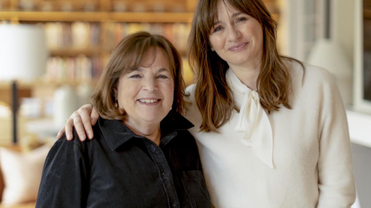 Ina and Emily Mortimer
