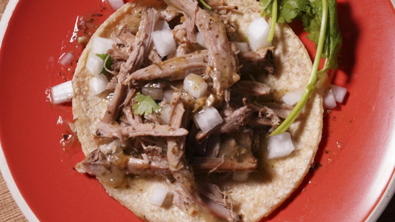 Slow Cooker Pulled Pork Tacos