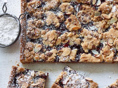 Classic Raspberry Crumble Bars