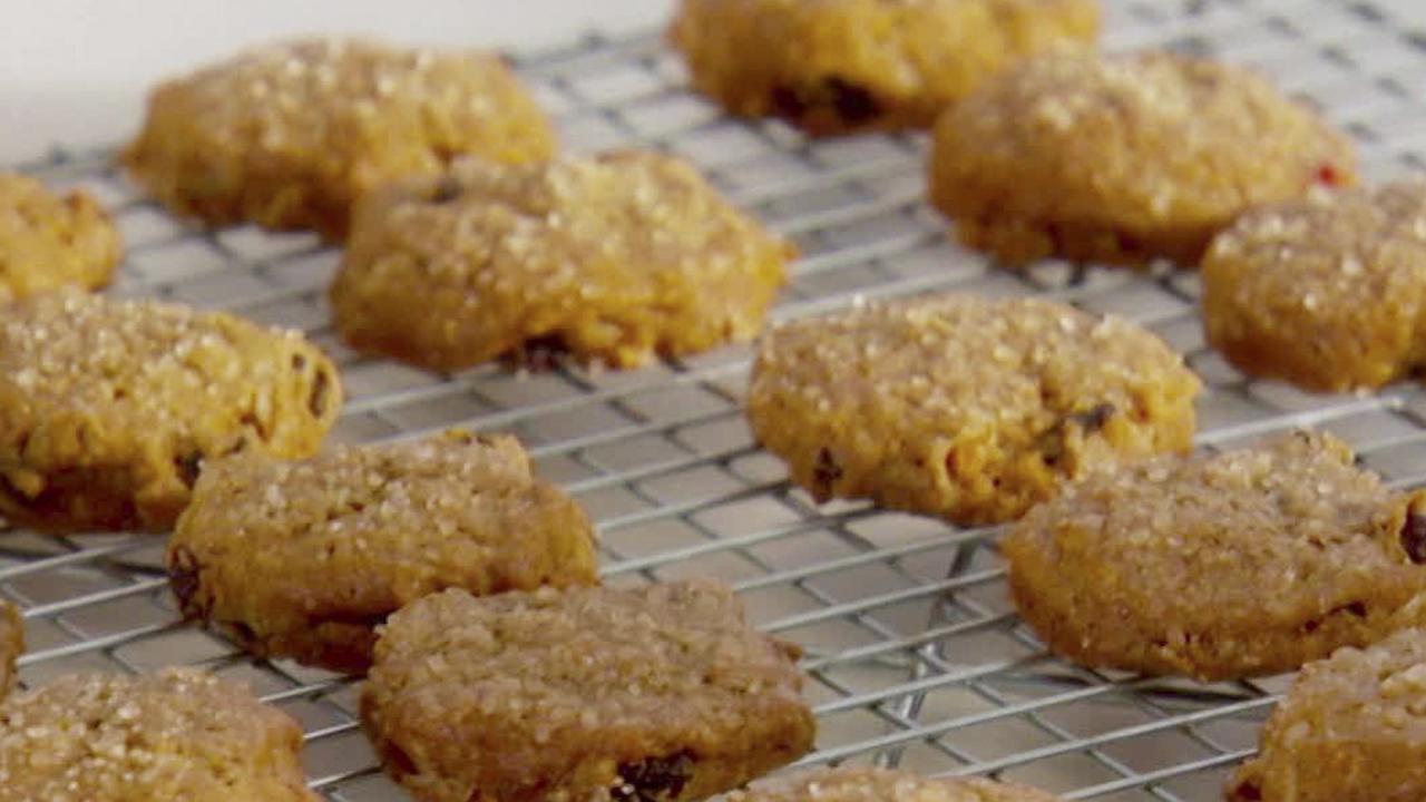 Spiced Pumpkin-Raisin Cookies