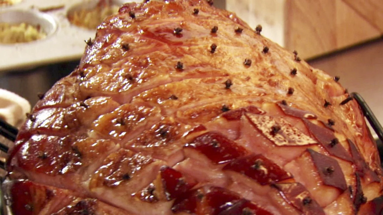 Sunday Brunch Glazed Baked Ham