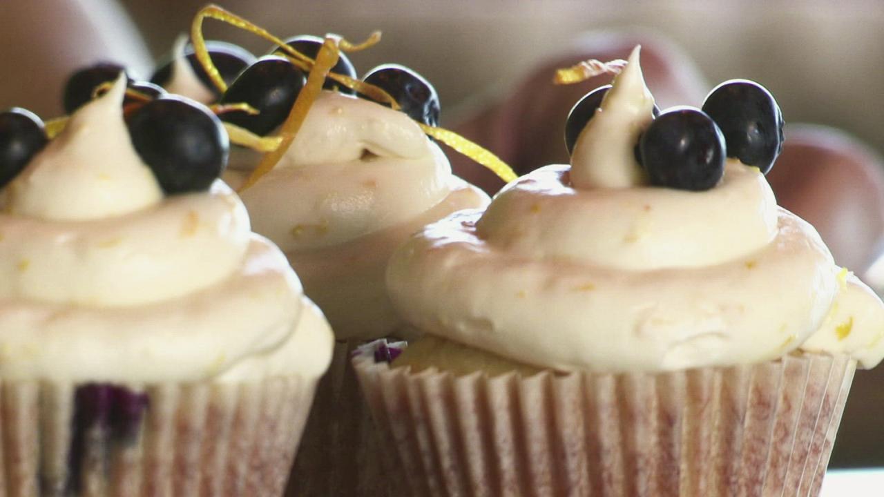 Lemon and Blueberry Cupcakes