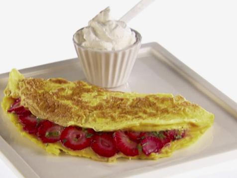 Omelet With Strawberries