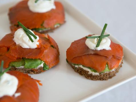 Smoked Salmon Party Sandwiches