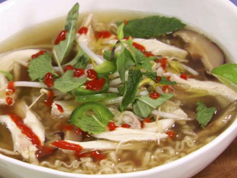 Vietnamese Chicken Noodle Soup