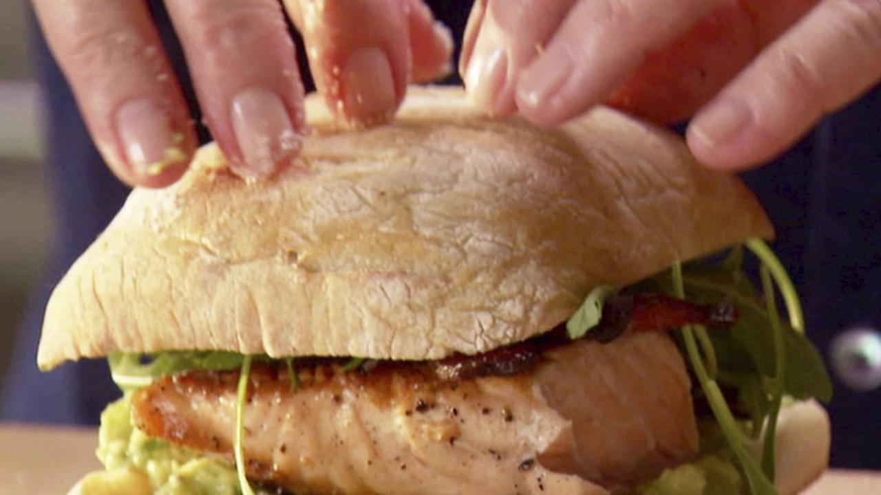 Salmon and Guacamole Sandwiches