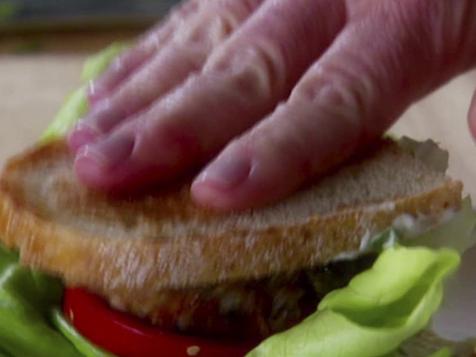 Meatless Monday Lentil Burger