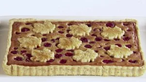 Sweet Almond and Raspberry Pie