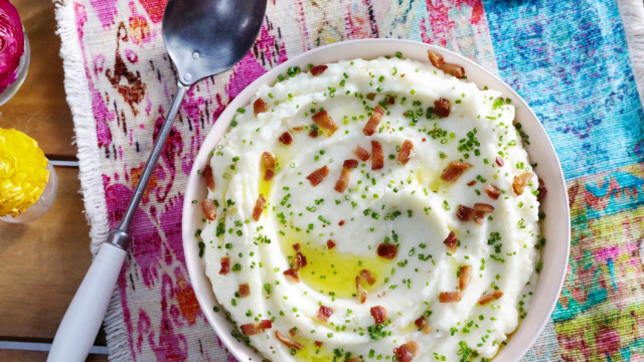 Confit Garlic Mashed Potatoes with Chives and Bacon Bits