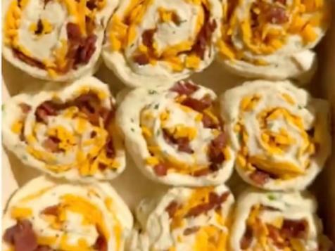 Loaded Mashed Potato Rolls