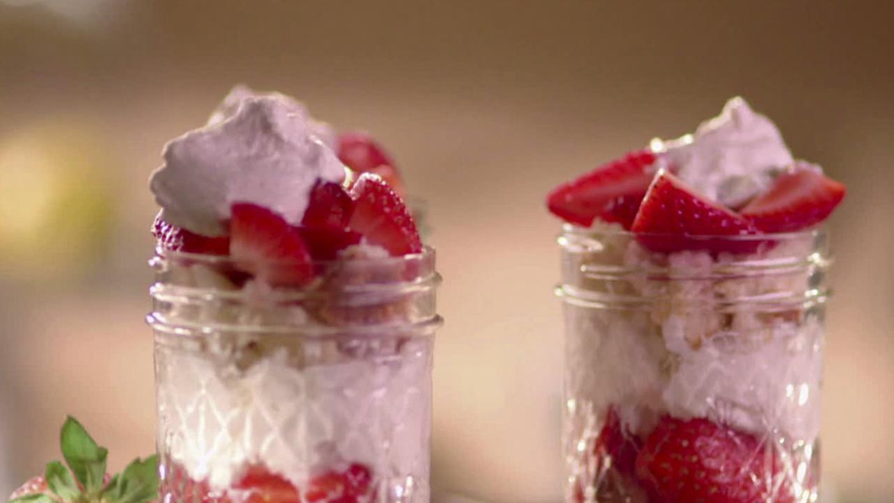 Southern Strawberry Long Cake