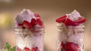 Southern Strawberry Long Cake