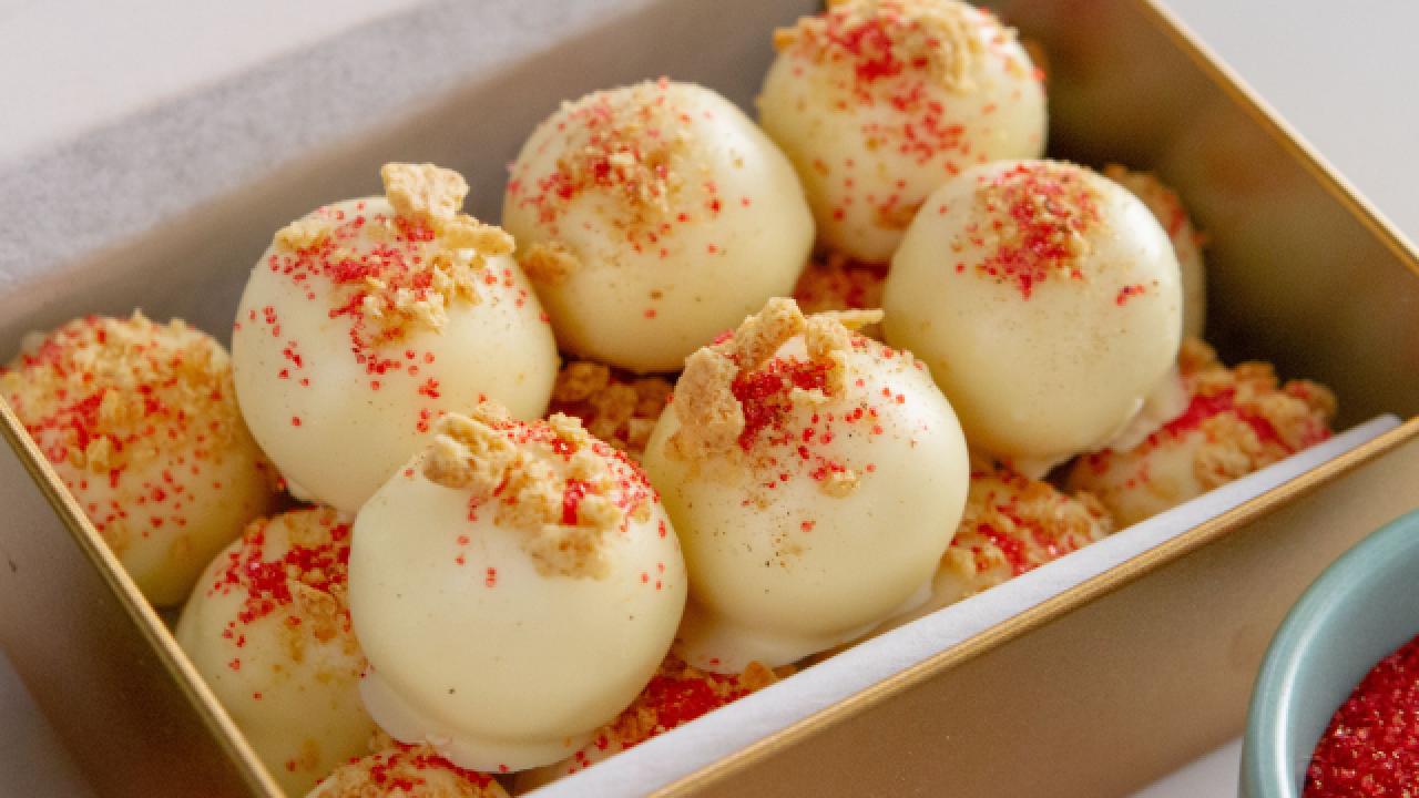 Pumpkin Cupcakes with Apple Pie Filling