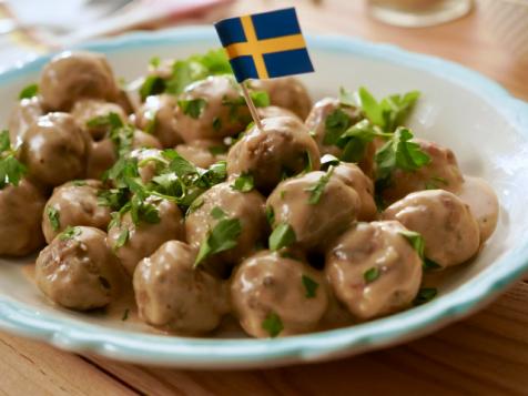 Swedish Meatballs with Gravy and Lingonberry