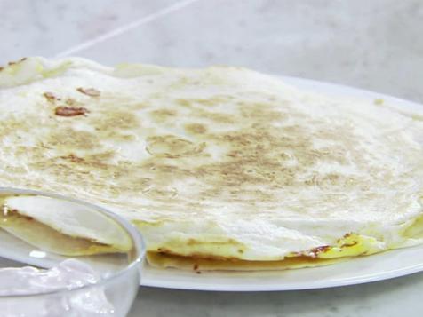 Round 2 Recipe -Thanksgiving Quesadilla with Cranberry Cream Dipping Sauce
