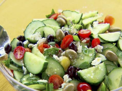Trisha's Minty Greek Salad