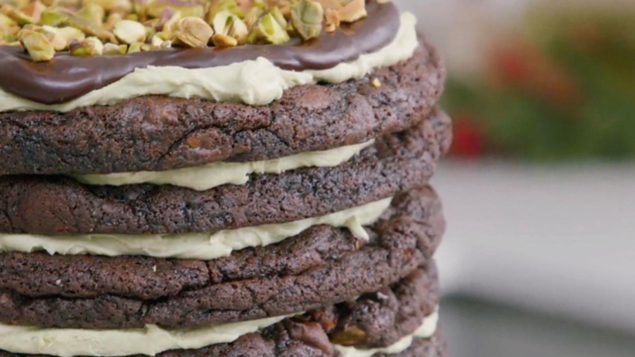 Layered Chocolate-Pistachio Cookie Cake