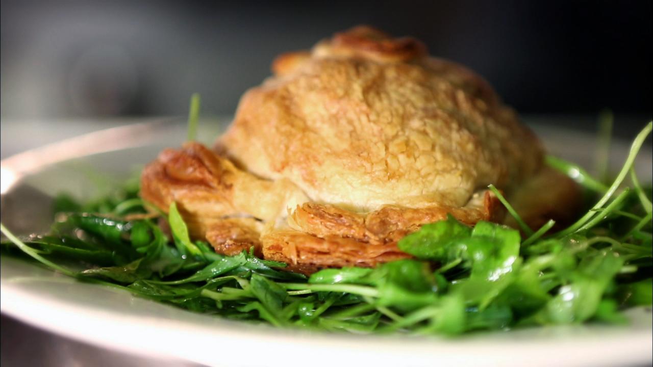 Standard Tap's Chicken Pie