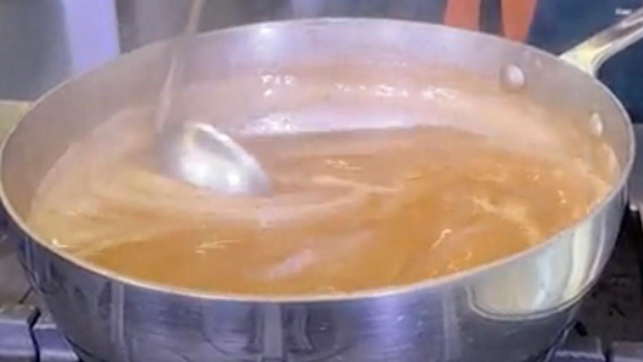 Make-Ahead Turkey Gravy