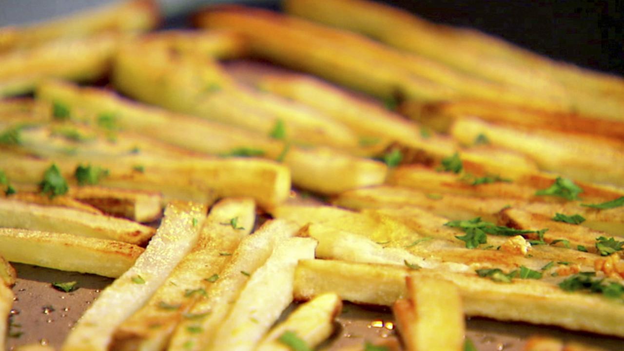 Ellie's Baked Garlic 'Fries'