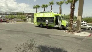 Food Truck Parking-Lot Battle