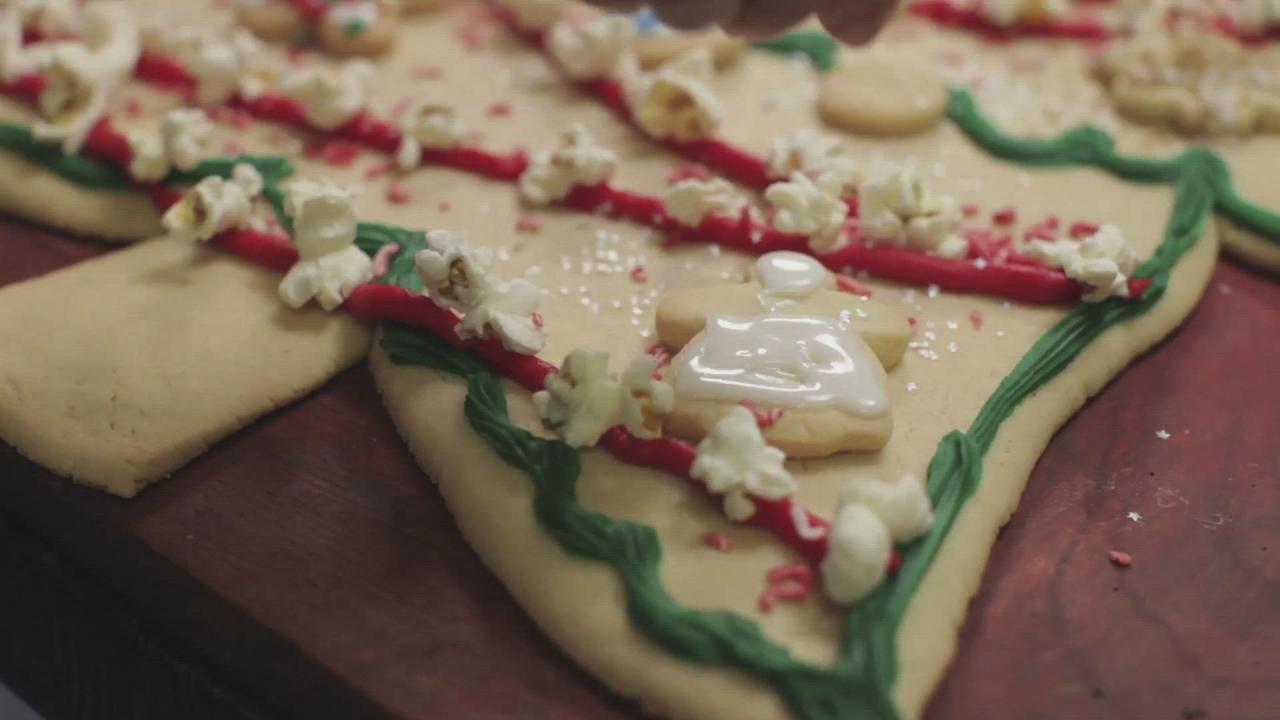 Christmas Tree Cookie Cake