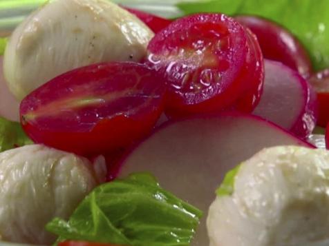 Fresh Tomato and Radish Salad